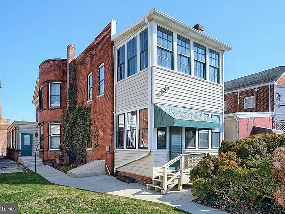 2nd image of 119 Baltimore St