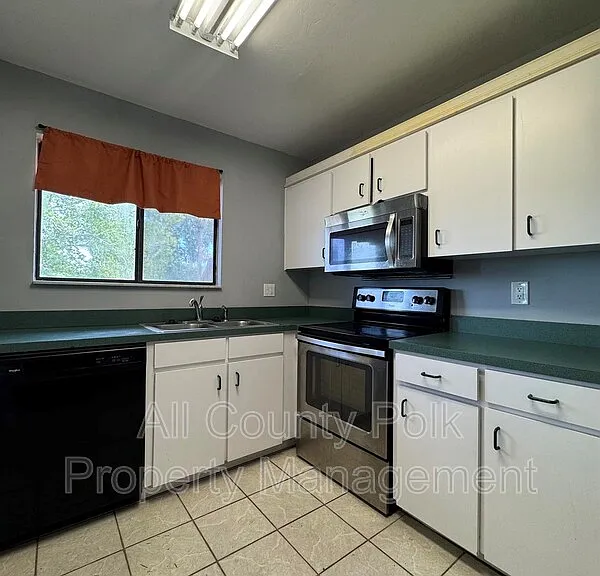 1836 N Crystal Lake Dr N #5 — Photo 8