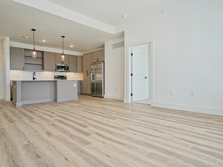 202 Oak Creek Way #4132 — Photo 1