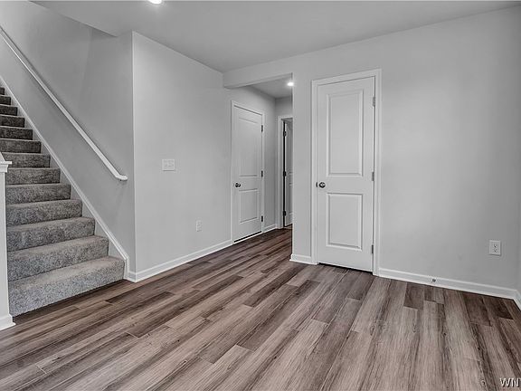 5th image of 156 Winterbrook Dr