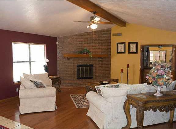 4th image of 541 Timber Oaks Dr #0