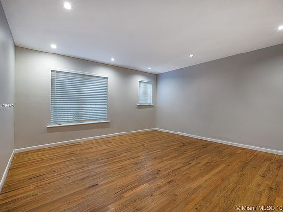 4th image of 1018 Meridian Ave APT 4