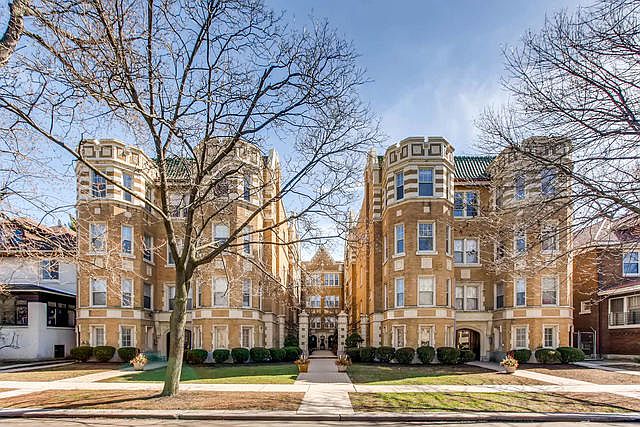 1st image of 1427 W Birchwood Ave APT 3S