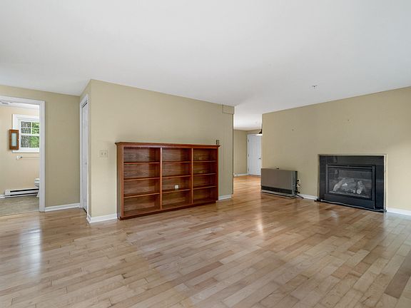 4th image of 86 Willow Grove Road #86