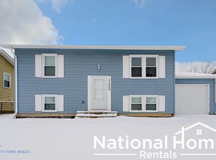 17600 Winston Dr, Country Club Hills, IL