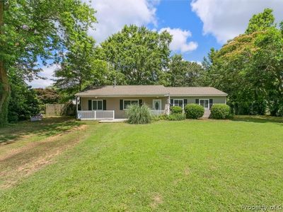 1922 Gloucester Point Dr, Gloucester Pt, VA, 23062