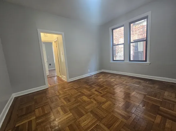 407 Troy Avenue image 1 of 15