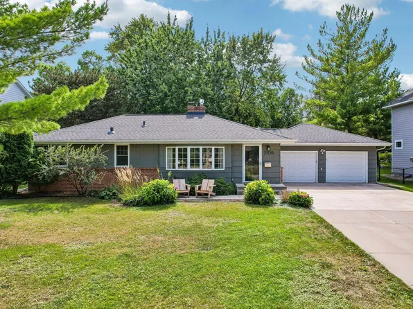 5109 Grove St, Edina, MN 55436