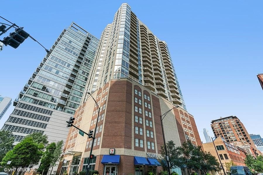 1st image of 645 N Kingsbury St APT 1103