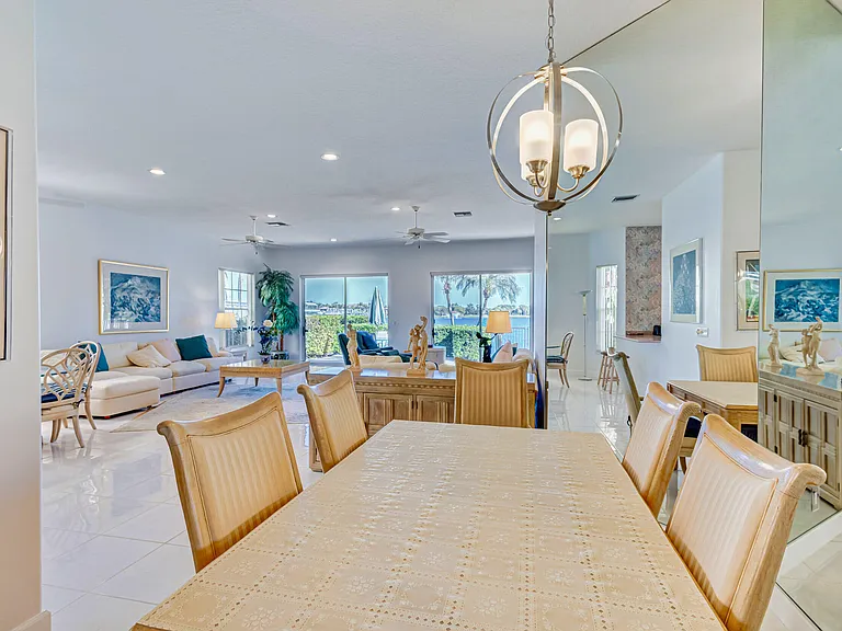 919 Augusta Pointe Dr — Photo 10