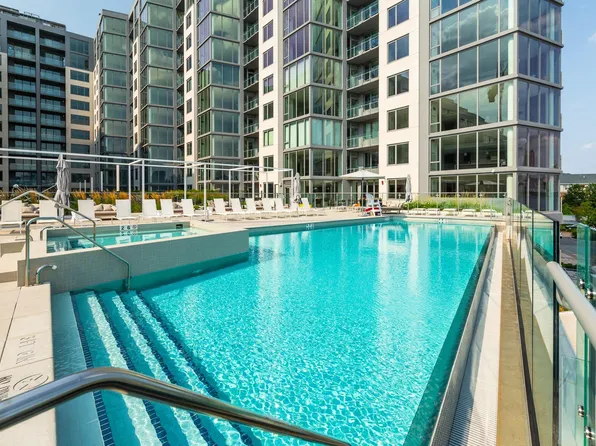 9 Avenue At Port Imperial image 45 of 50