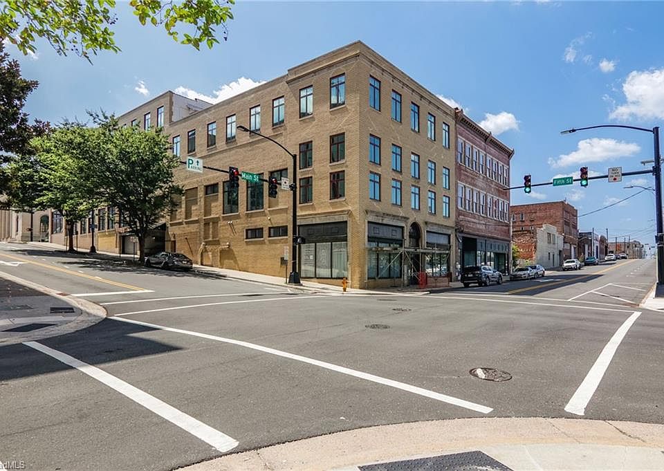 1st image of 1 W 5th St Suite 302