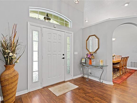 4th image of 10478 Lake Hill Dr