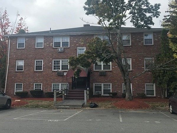1st image of 20 Danbury Dr APT 16