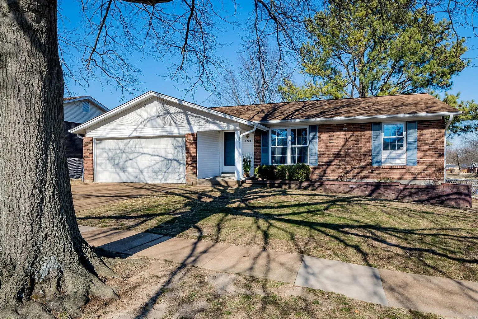 2723 Ashrock Dr photo 1