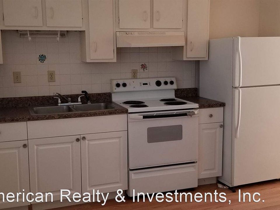 2nd image of 209 Ella Ave