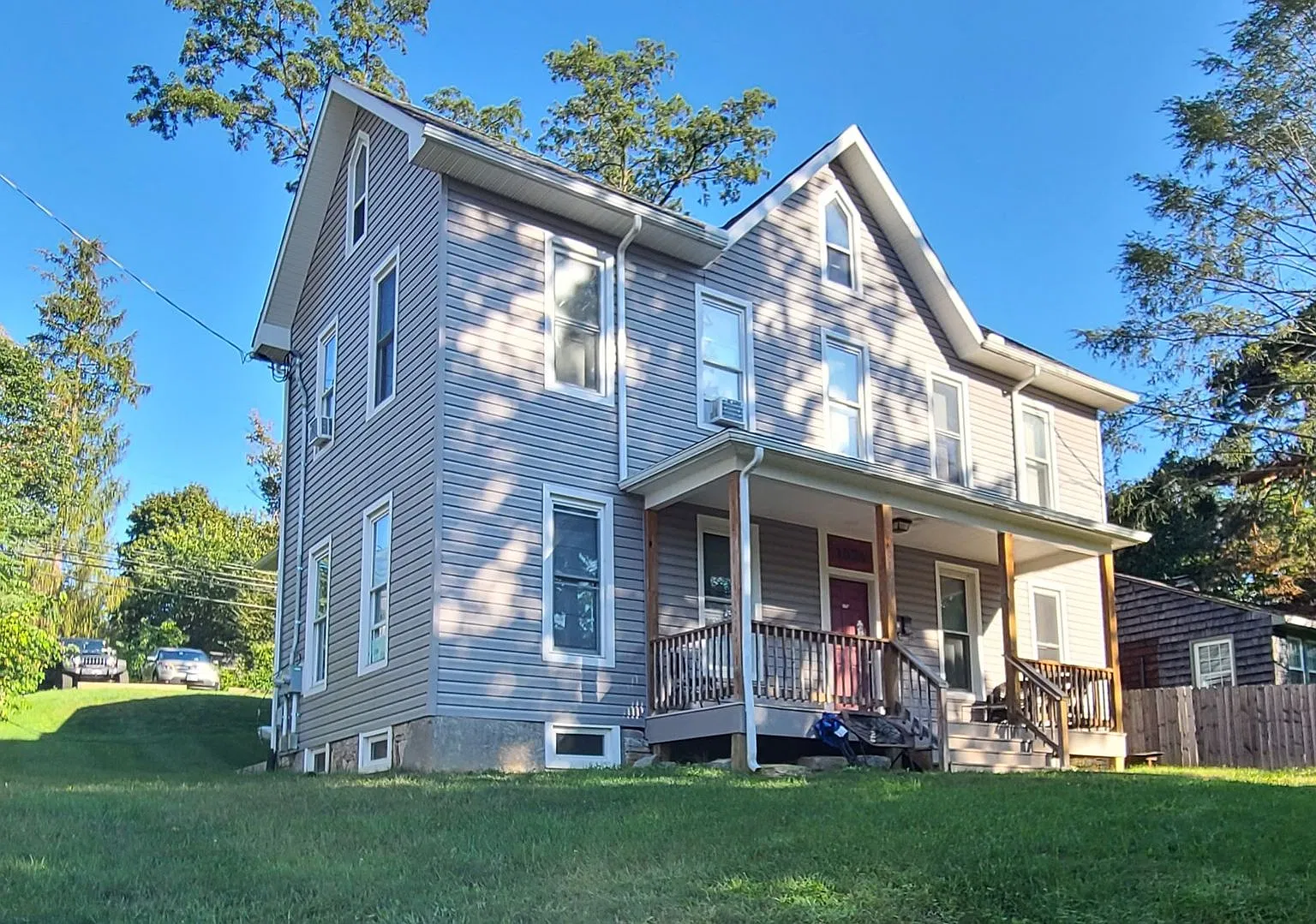 9-Person Duplex — Photo 3