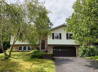 646 Berkshire Dr, State College, PA 16803
