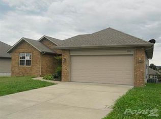 2904 W Garton Rd, Ozark, MO 65721