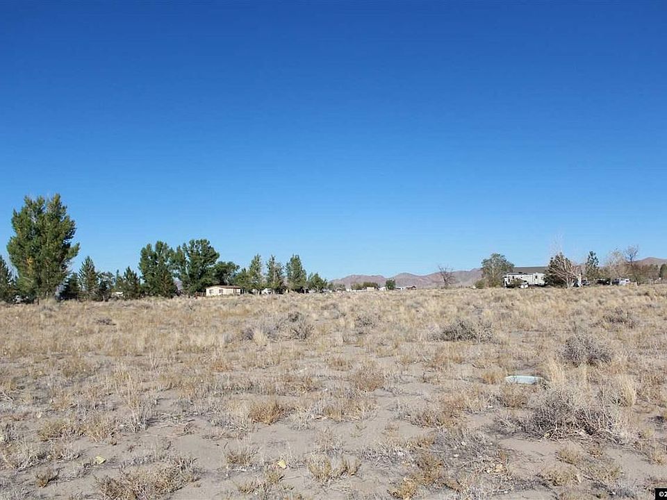 2nd image of 28 Andes Ln