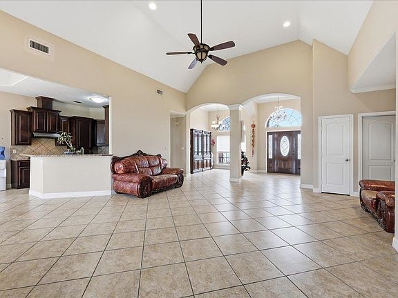 5th image of 3325 Roshan Ct
