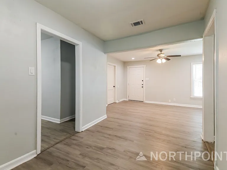 2118 Norwood Dr — Photo 6