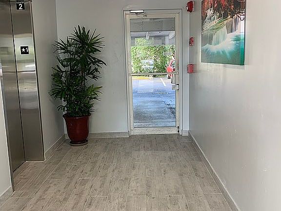 5th image of 5731 NW 37th St APT 403