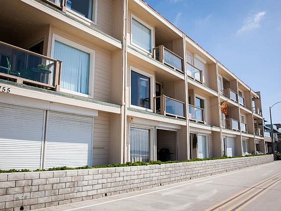 4th image of 3755 Ocean Front Walk #457