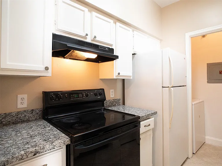 6500 Harbor Town Dr #2806 — Photo 9