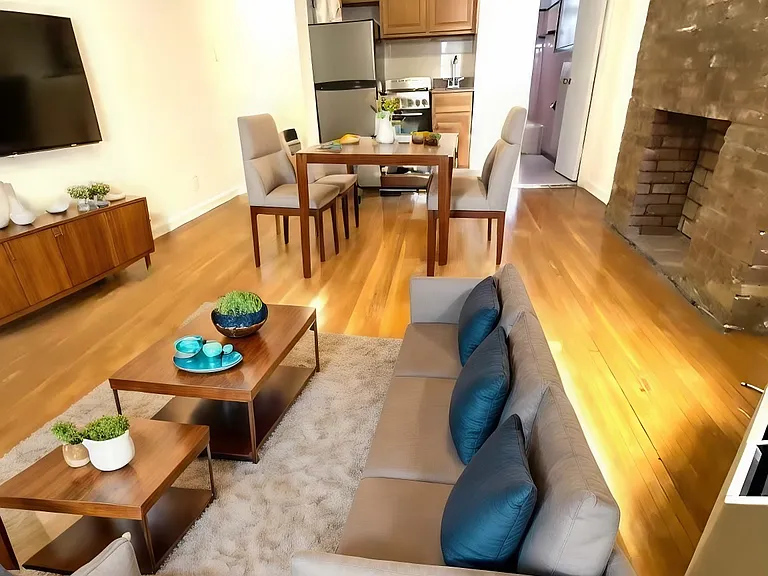 511 E 87th St #6 — Photo 2
