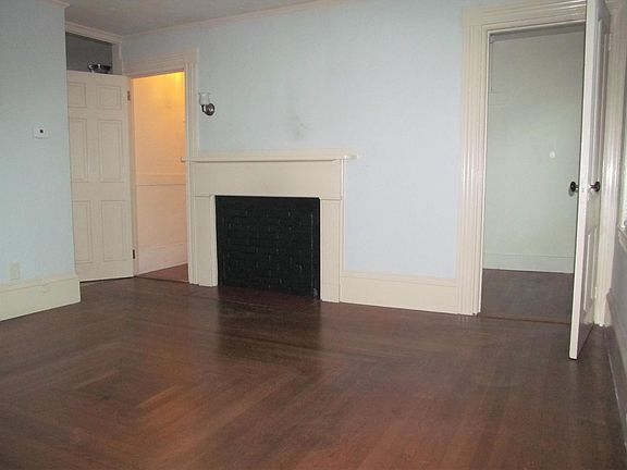4th image of 13 Chilton St APT 2F