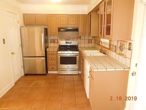 5th image of 1442 River Dr