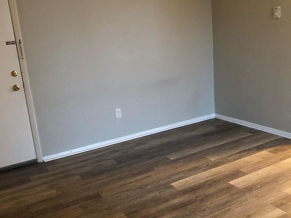3rd image of 161 Regent St APT 7