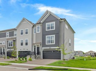 13488 Territorial Cir N, Maple Grove, MN 55369