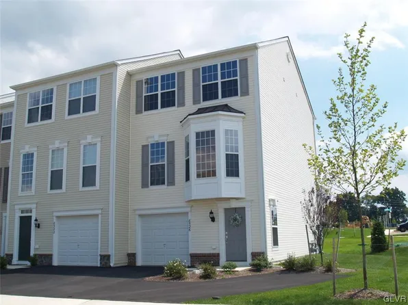 8526 Putnam Ct, Breinigsville, PA 18031