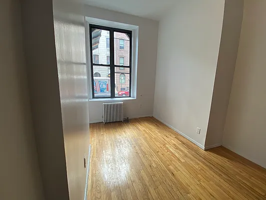 Rented by Peter R. Hungerford, LREB | media 19