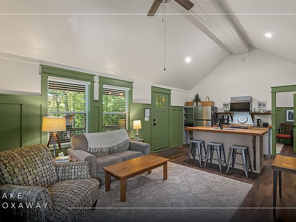 2nd image of 230 Tangleroot Road