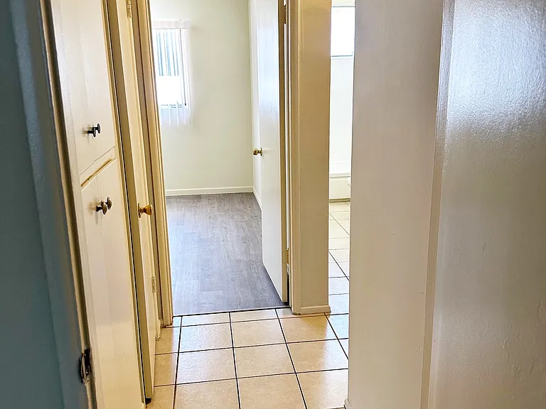 1838 W El Segundo Blvd #6 — Photo 6