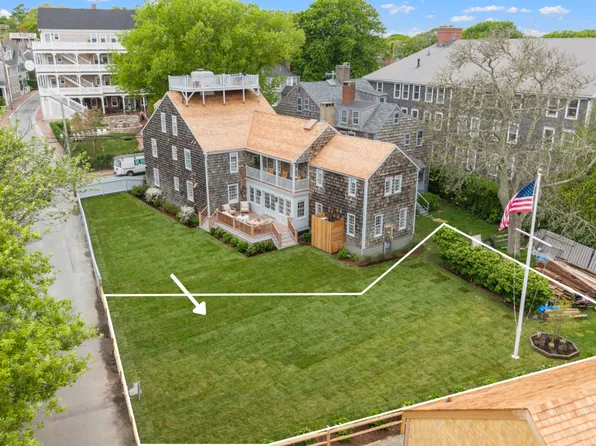 10 Sea St, Nantucket, MA 02554