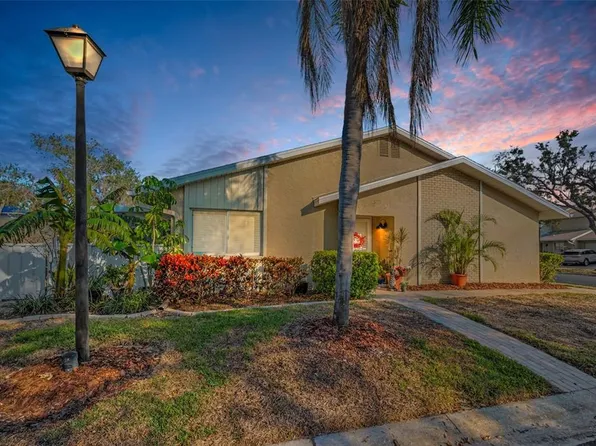 1671 Cape Ann Ave NE APT 1, Saint Petersburg, FL 33702