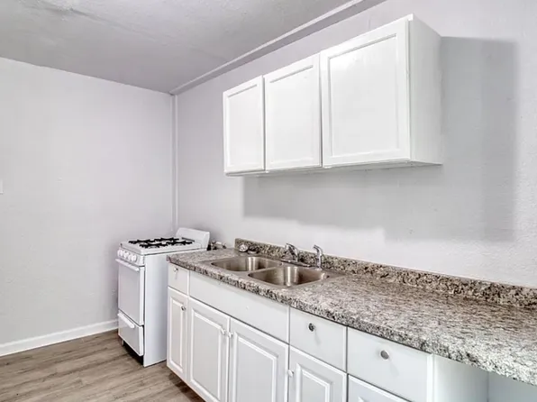 1002 23rd St #2, Corpus Christi, TX 78405