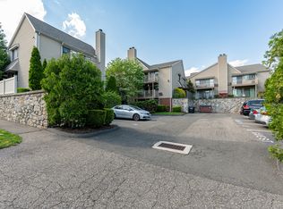 377 Glenbrook Rd APT 4, Stamford, CT 06906