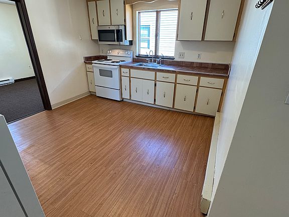 3rd image of 3 Alice Ave #5