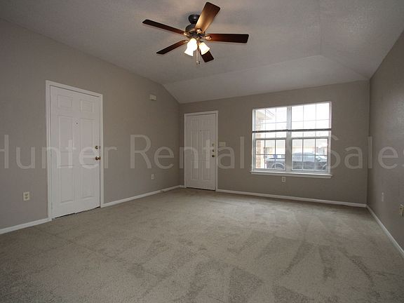 4th image of 4106A Primrose Dr