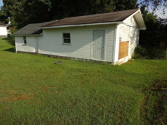 4th image of 2227 Fairview E
