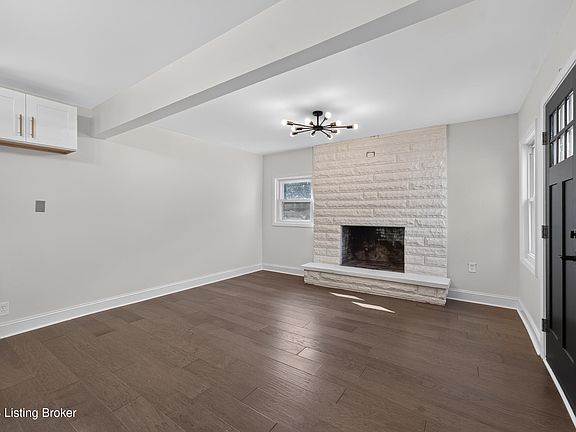 4th image of 1249 Springdale Dr