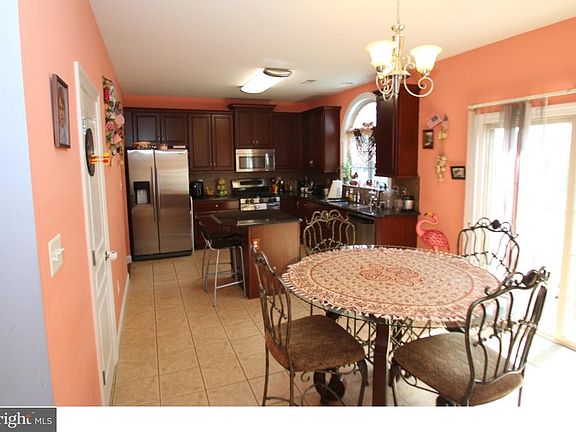 5th image of 10633 Saint Thomas Dr