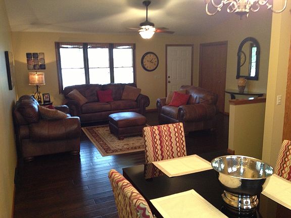 3rd image of 1208 Bentley Ave