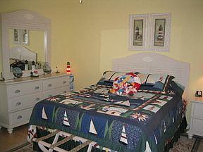 5th image of 612 W Brown St APT C