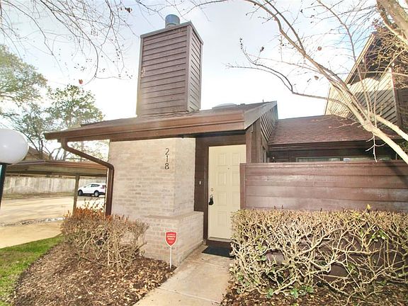 2nd image of 2611 Grants Lake Blvd